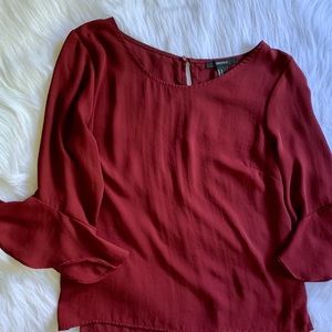 ❤️ $5 SALE ❤️ Forever21 Ruffle Sleeve Blouse